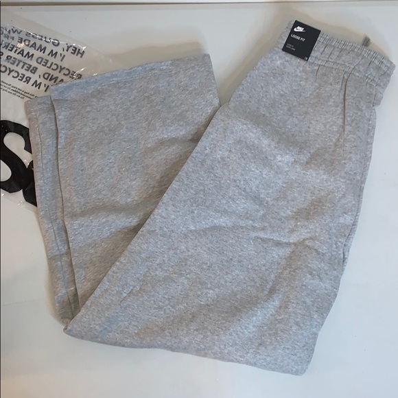 Nike Mini Swoosh High Waisted Wide Leg 